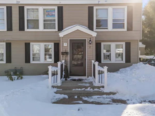 $365,000 | 7 Krampf Circle, Brunswick, ME 04011