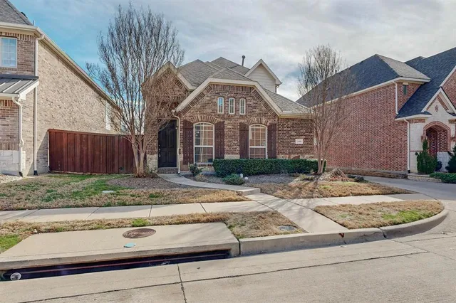 $2,600 | 2108 Harris Place, Plano, TX 75025