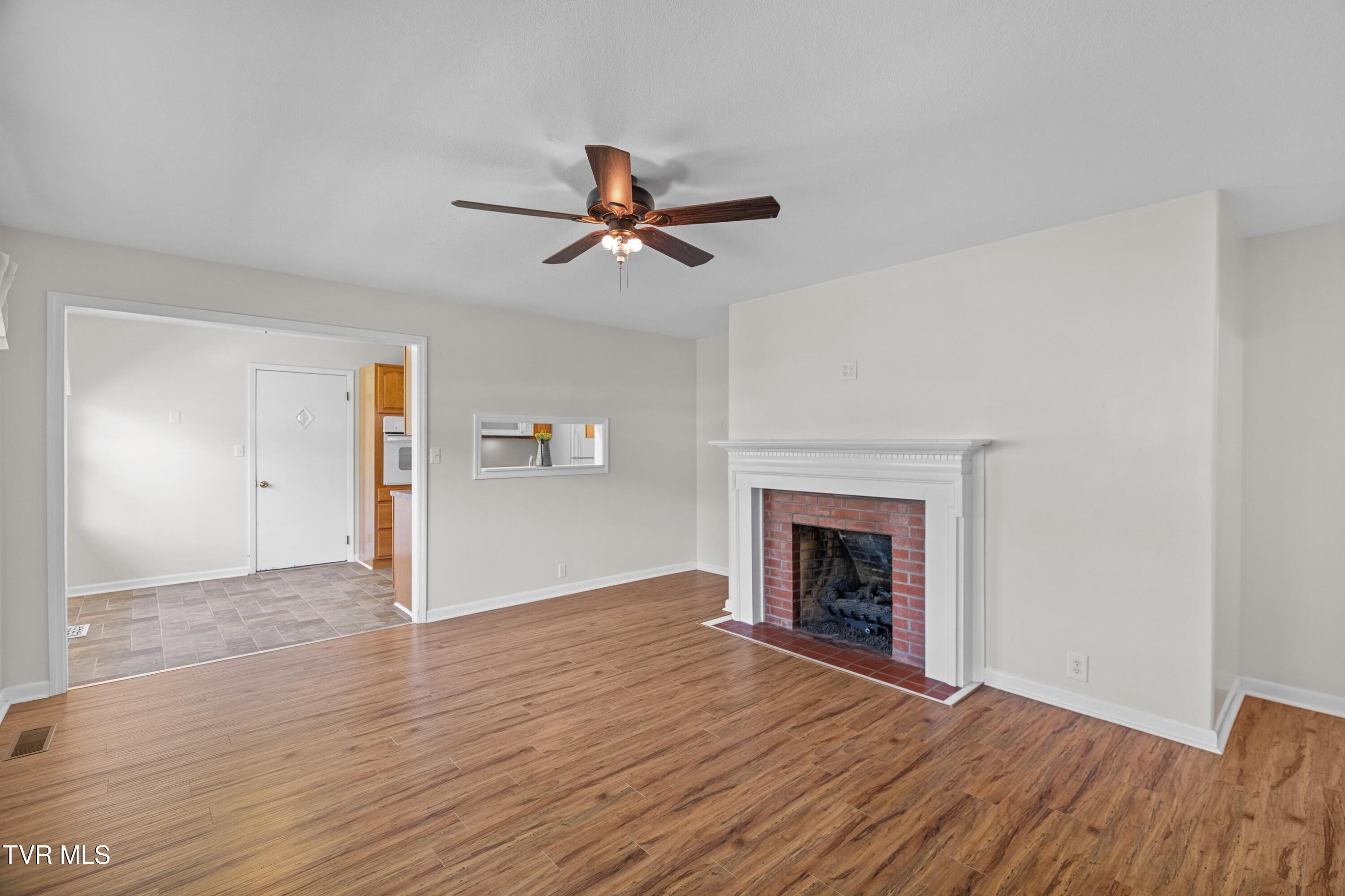 168 Jones Road Sneedville, TN 37869 - Photo 11 of 44 016-168JonesRoad-Sneedville-TN-37869-SMA
