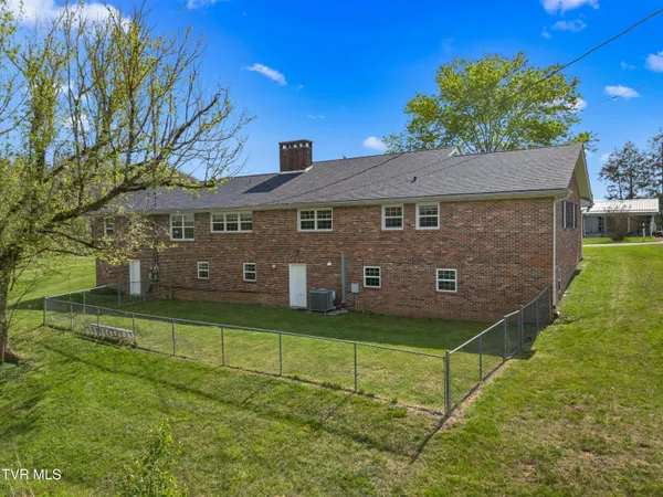 $379,900 | 168 Jones Road, Sneedville, TN 37869