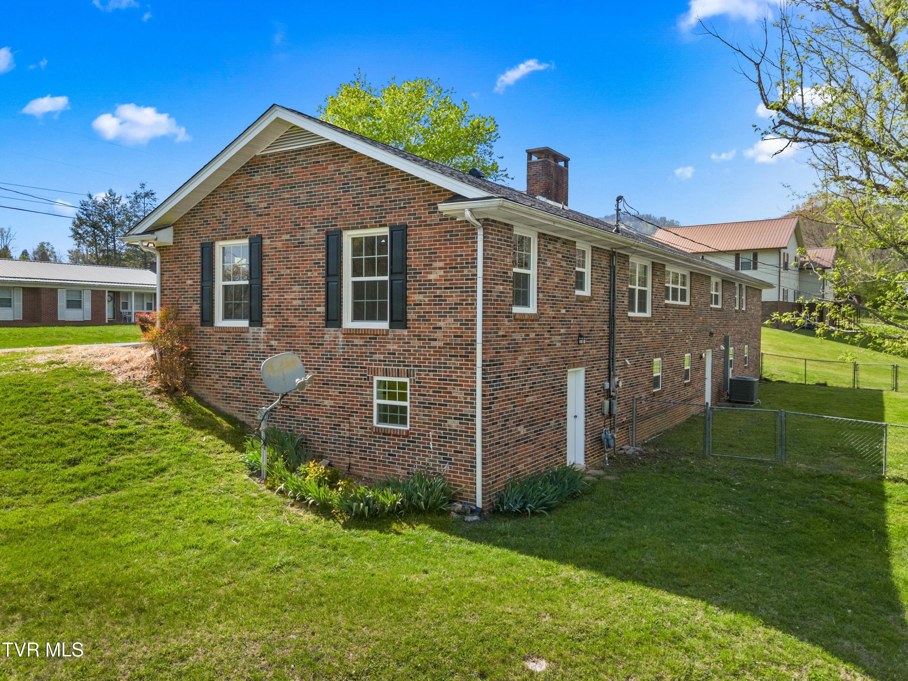 168 Jones Road Sneedville, TN 37869 - Photo 38 of 44 045-168JonesRoad-Sneedville-TN-37869-SMA
