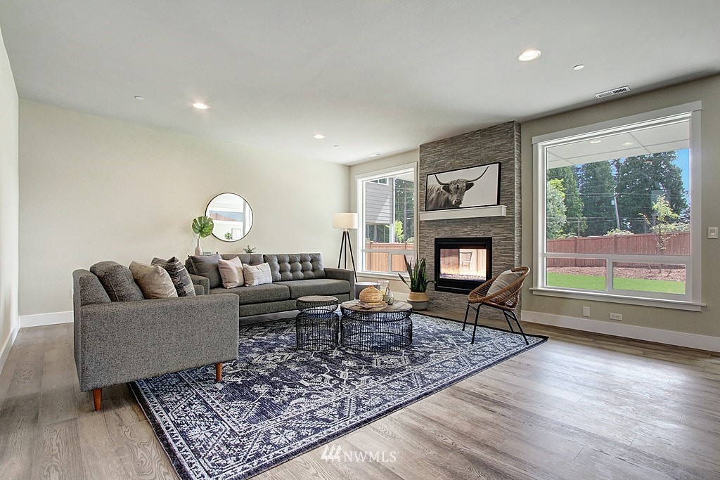 21515 Meridian Drive Southeast Bothell, WA 98021 - Photo 4 of 21