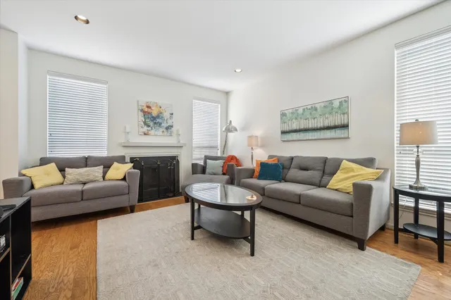 $2,595 | 4000 Purdue Street, Unit 161, Houston, TX 77005