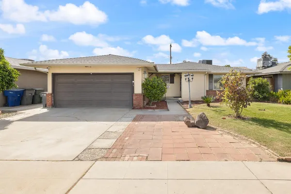 $349,000 | 4683 North Angus Street, Fresno, CA 93726