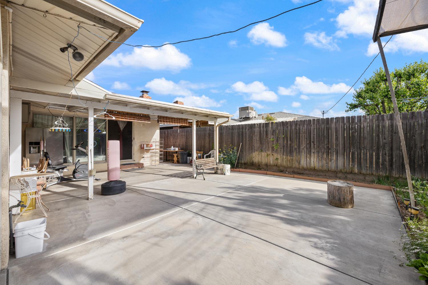 4683 North Angus Street Fresno, CA 93726 - Photo 24 of 27 a view of outdoor space with seating area