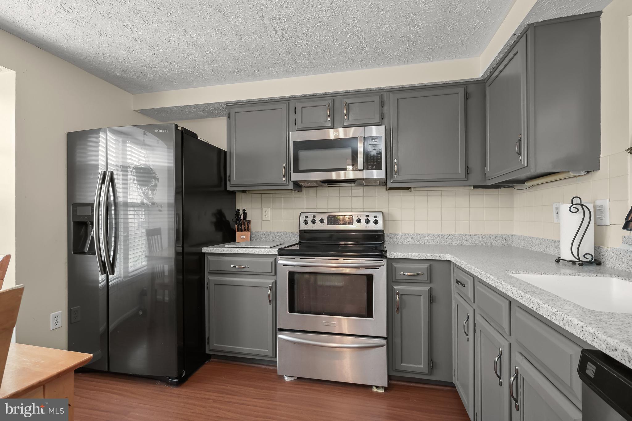 6336 Greenfield Road Elkridge, MD 21075 - Photo 8 of 34 Eat-In Kitchen