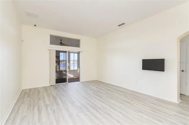 $400,000 | 1529 Lake Villa Drive, Tavares, FL 32778