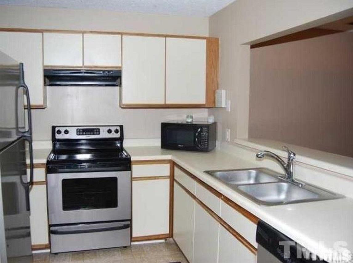 931 Springfork Drive, Unit 931 Cary, NC 27513 - Photo 3 of 18 Photo #3