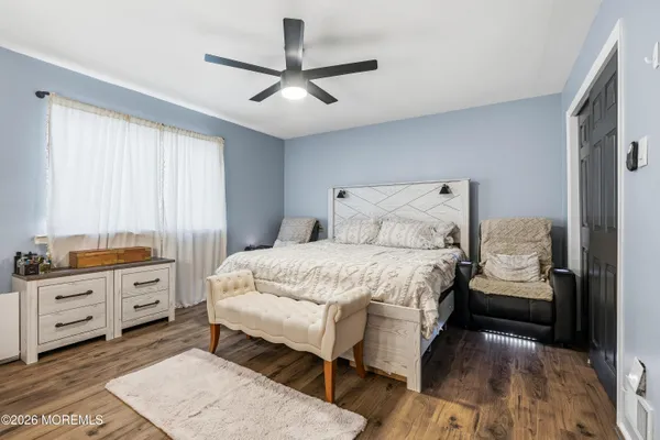 $329,900 | 7 Briar Mills Drive, Brick, NJ 08724