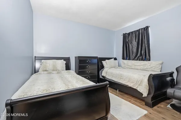 $329,900 | 7 Briar Mills Drive, Brick, NJ 08724