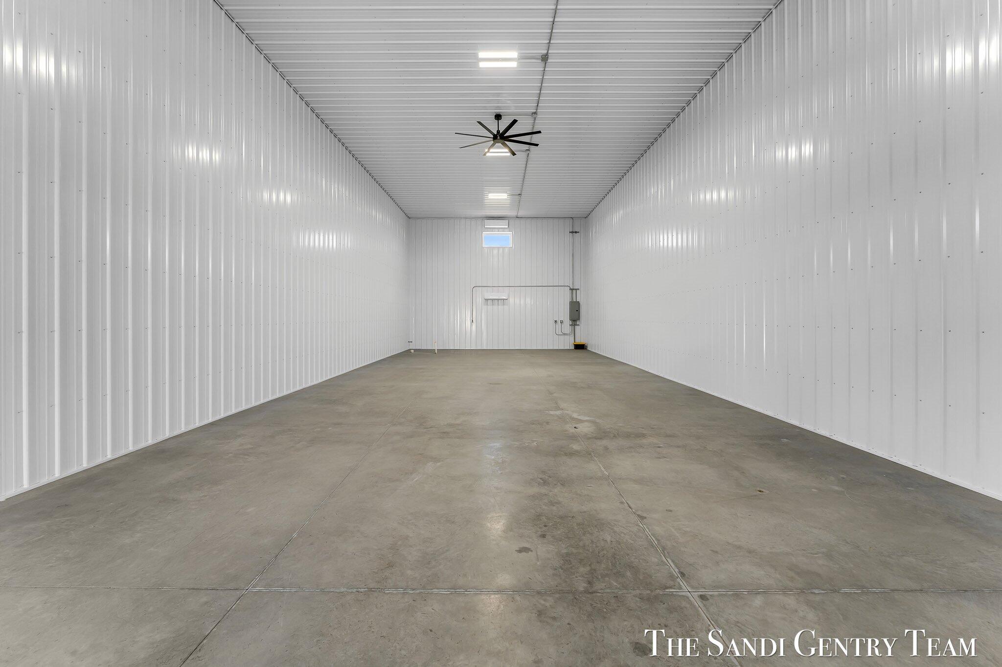 2695 Hein Road, Unit B102 Muskegon, MI 49445 - Photo 4 of 17 10-AIV00370