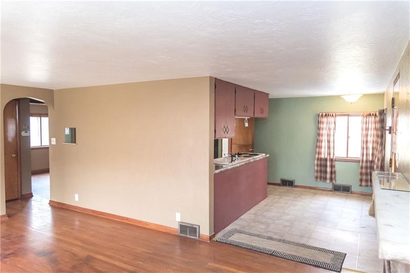 423 McCalmont Road Renfrew, PA 16053 - Photo 3 of 14 Gallery Image 3