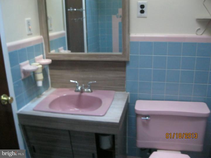 1205 Ripley Street Philadelphia, PA 19111 - Photo 11 of 13 Half Bath