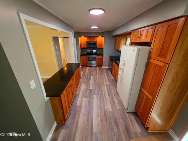 $1,525 | 201 Spring Drive, Jacksonville, NC 28540