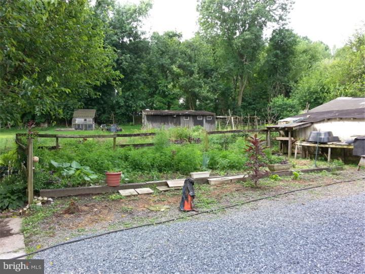 1006 Baker Road Sinking Spring, PA 19608 - Photo 4 of 23