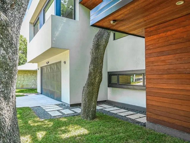 $2,750,000 | 1601 Barn Swallow Drive, Austin, TX 78746