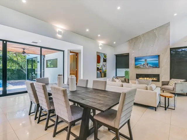 $2,750,000 | 1601 Barn Swallow Drive, Austin, TX 78746