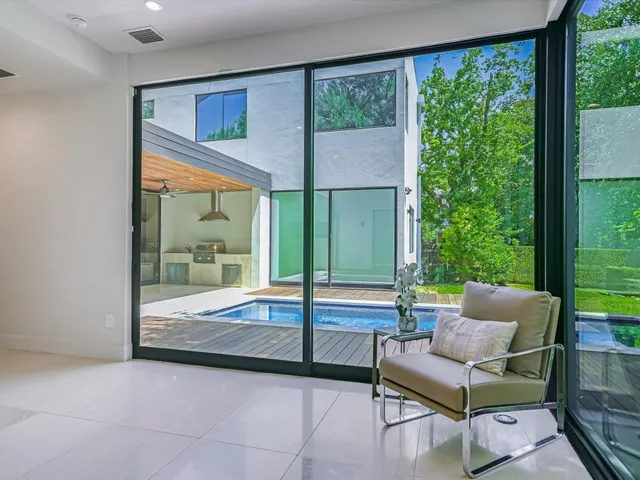 $2,750,000 | 1601 Barn Swallow Drive, Austin, TX 78746