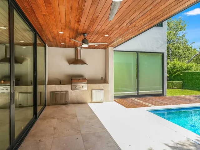 $2,750,000 | 1601 Barn Swallow Drive, Austin, TX 78746