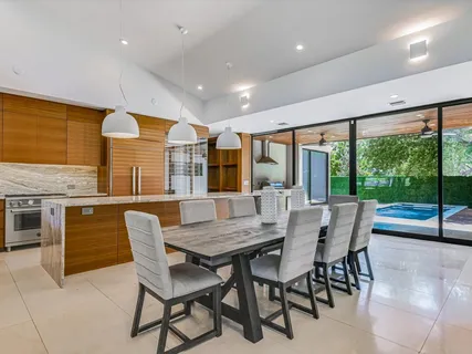 $2,750,000 | 1601 Barn Swallow Drive, Austin, TX 78746