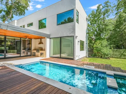 $2,750,000 | 1601 Barn Swallow Drive, Austin, TX 78746