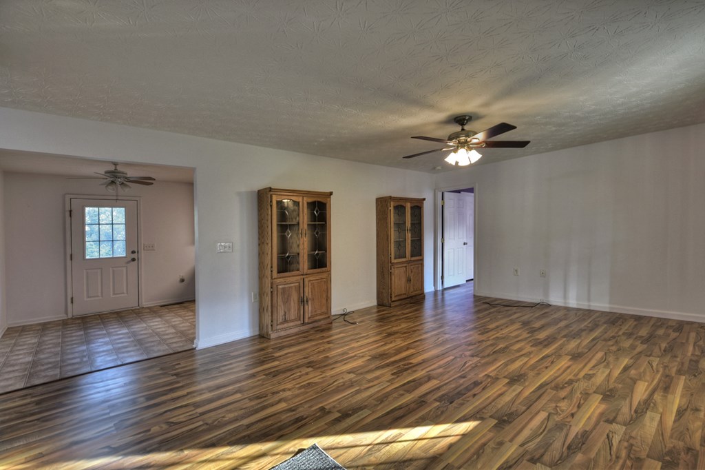 338 Johnson Cove Road Copperhill, TN 37317 - Photo 4 of 33 Gallery Image 4