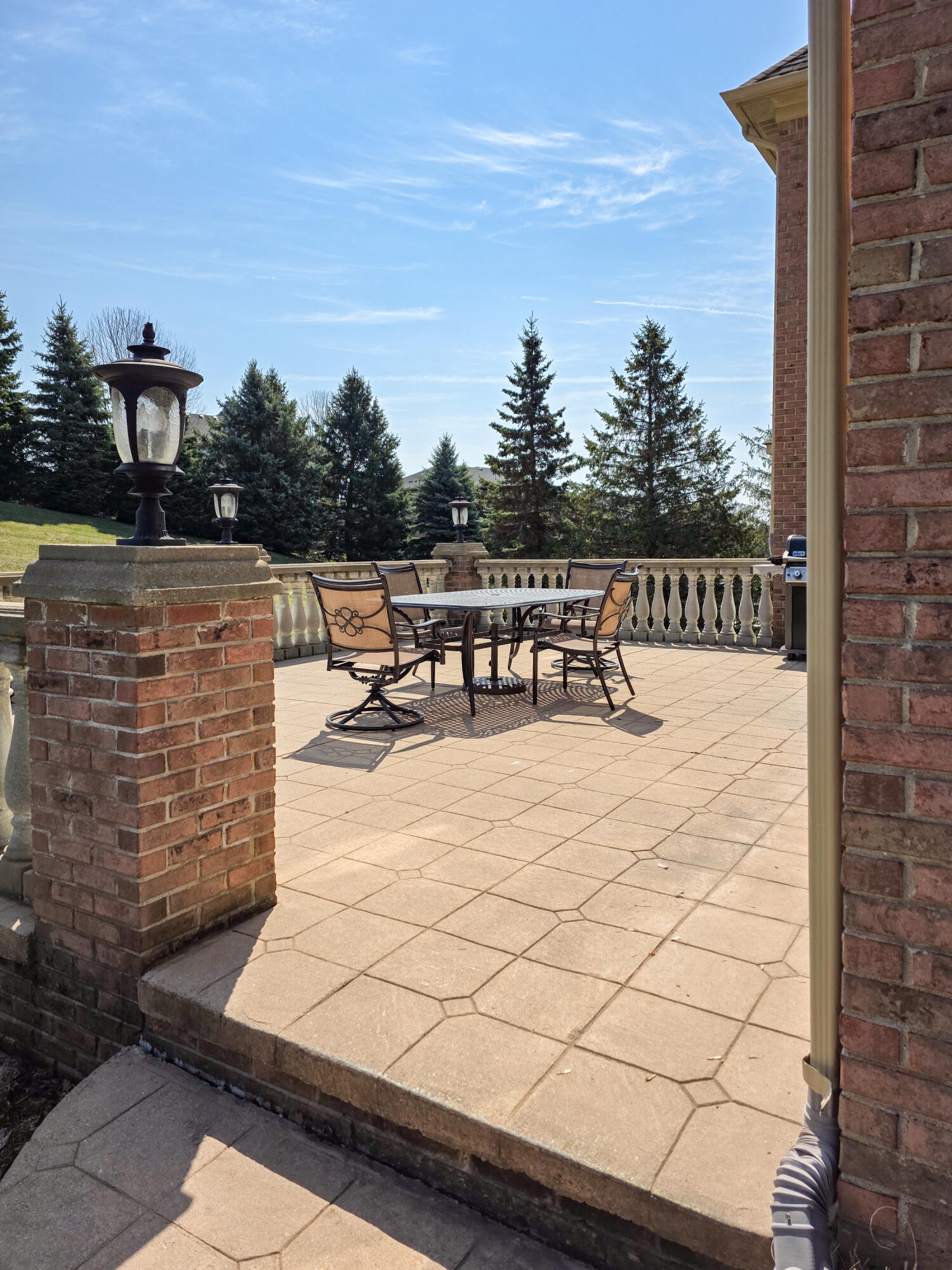 1053 Autumnview Drive Rochester, MI 48307 - Photo 6 of 52 Hazelhoff Edit-155