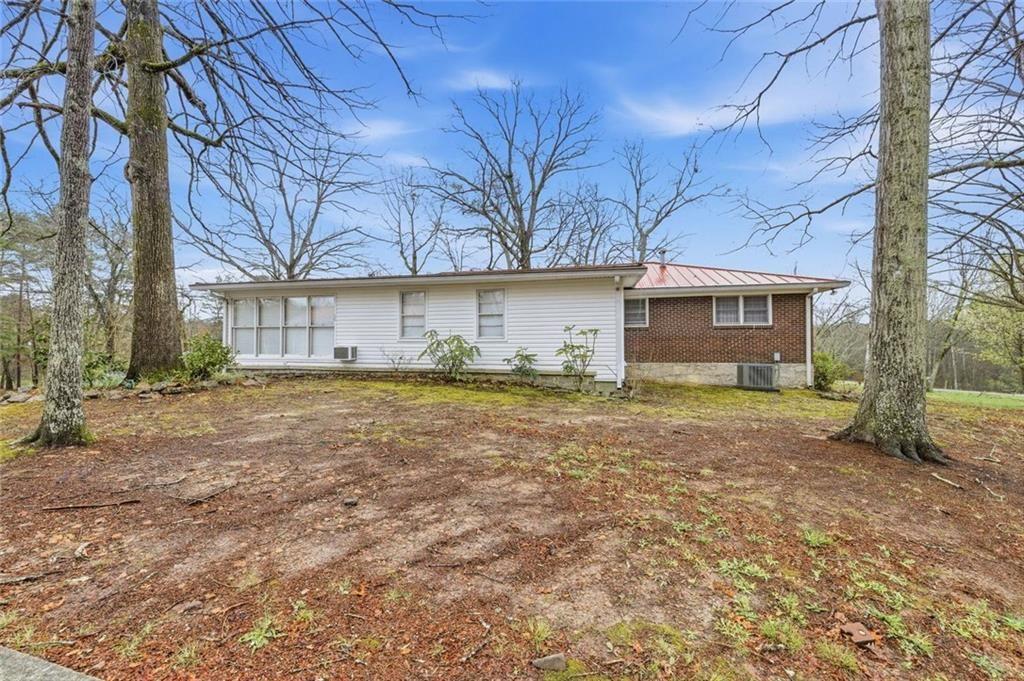 341 Pleasant Hill Road Northwest Conyers, GA 30012 - Photo 2 of 37