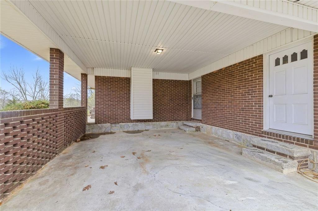 341 Pleasant Hill Road Northwest Conyers, GA 30012 - Photo 9 of 37