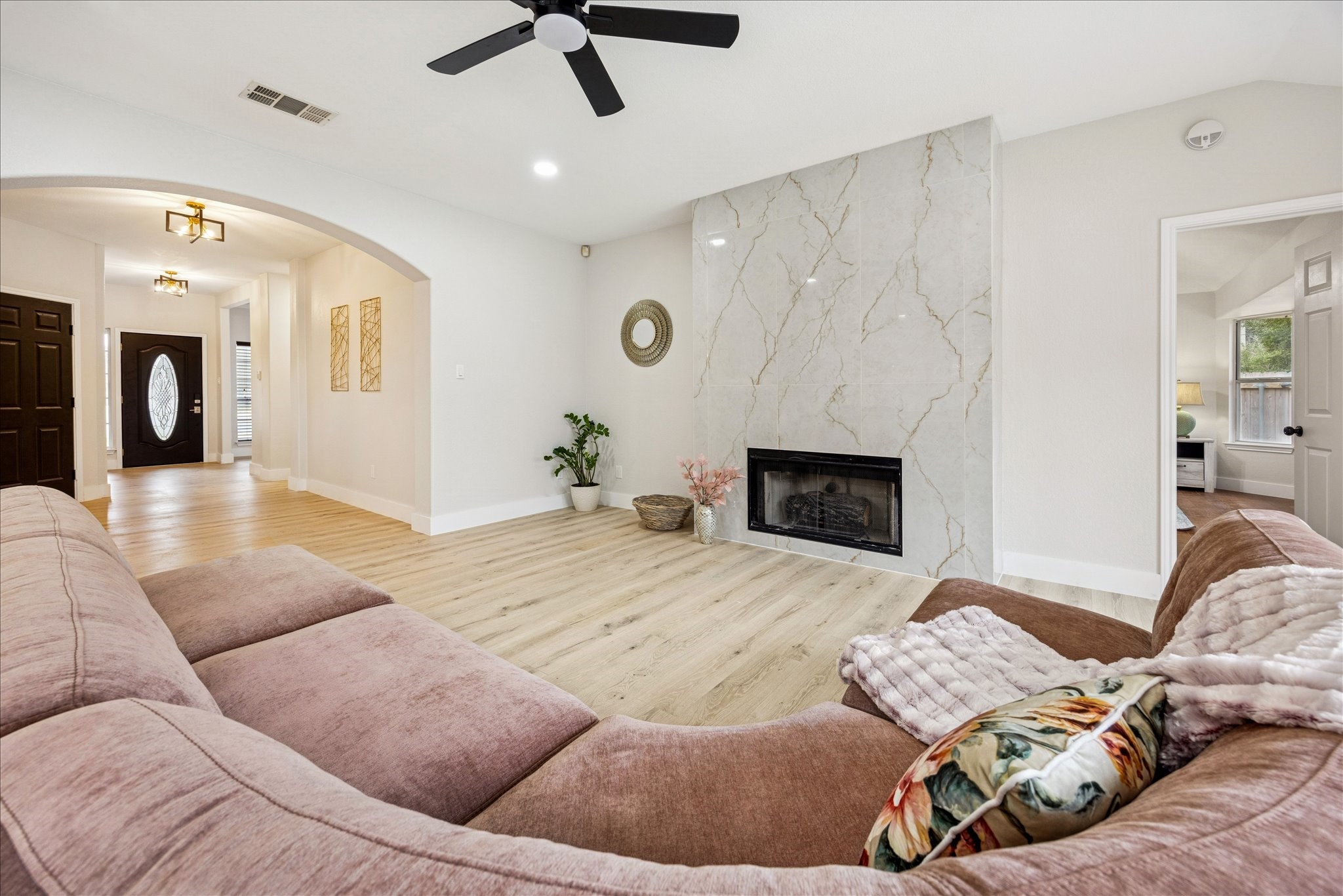 12624 Twisted Briar Lane Austin, TX 78729 - Photo 12 of 41