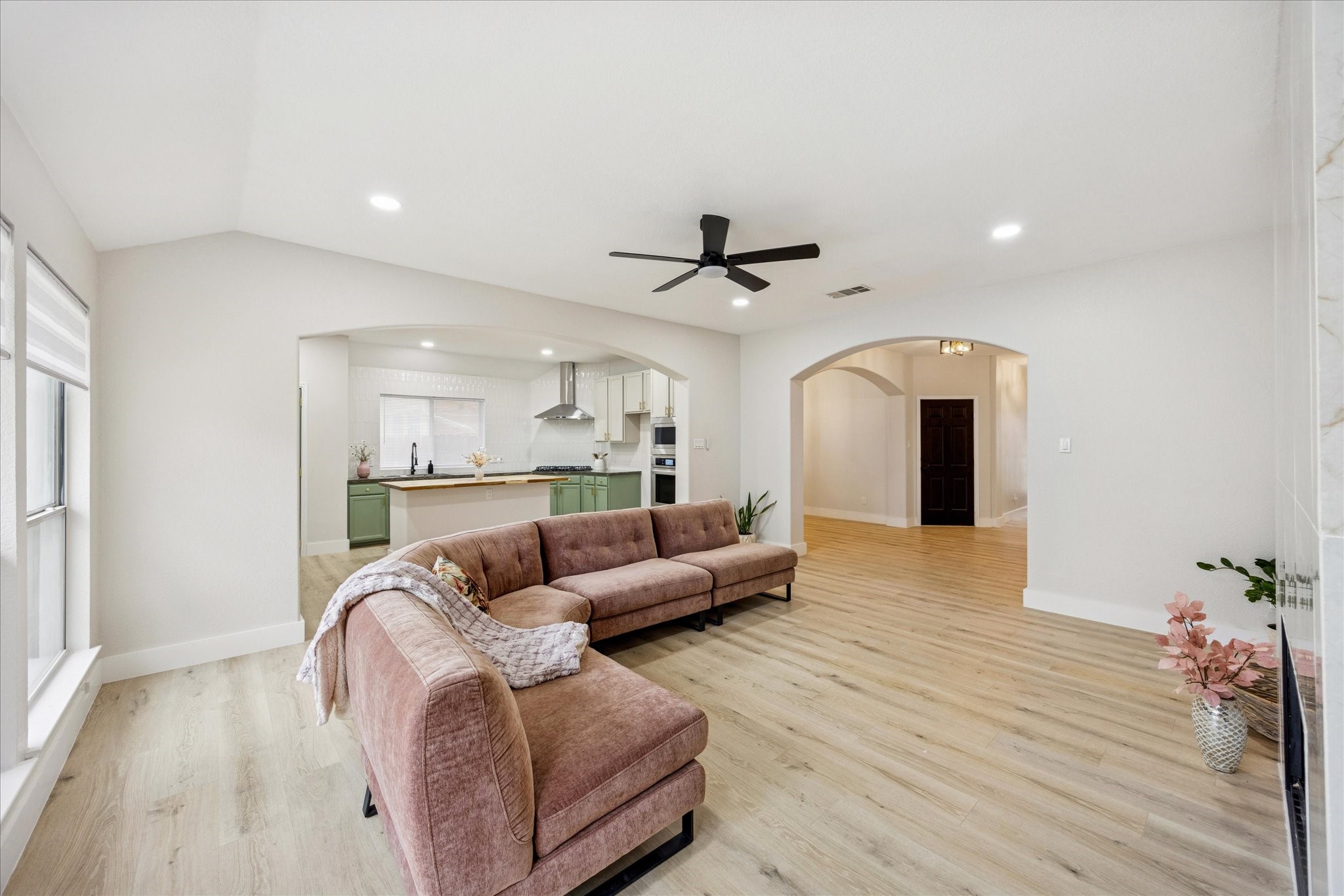 12624 Twisted Briar Lane Austin, TX 78729 - Photo 15 of 41