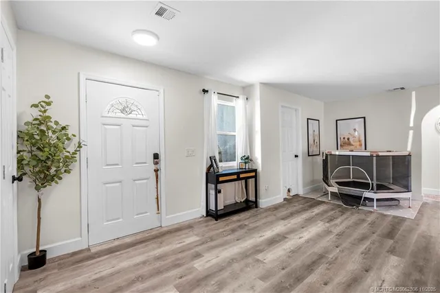 $460,000 | 2932 Southeast Buccaneer Circle, Port St. Lucie, FL 34952