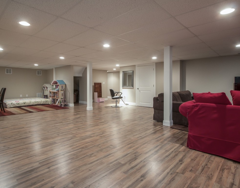 10 Notre Dame Road Bedford, MA 01730 - Photo 23 of 26 Gallery Image 23