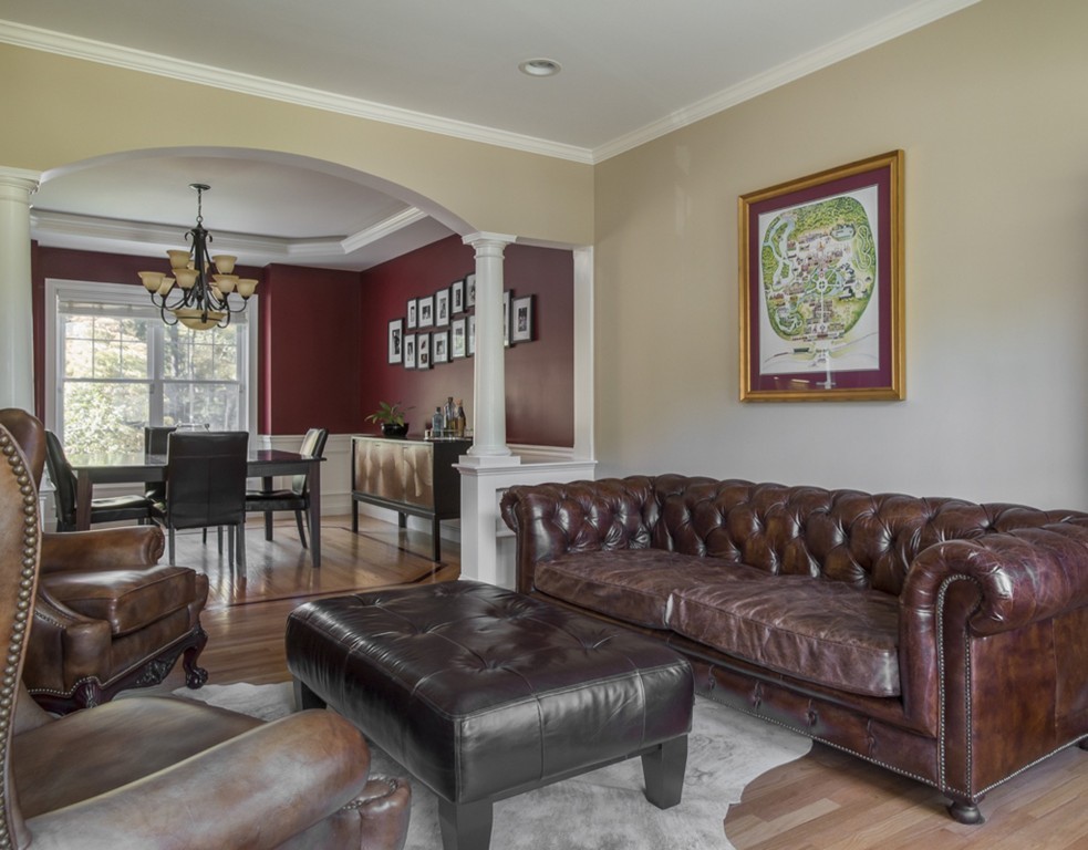 10 Notre Dame Road Bedford, MA 01730 - Photo 4 of 26 Gallery Image 4