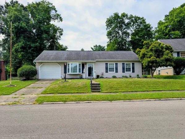 $299,900 | 1714 Carl Drive, Lancaster, OH 43130