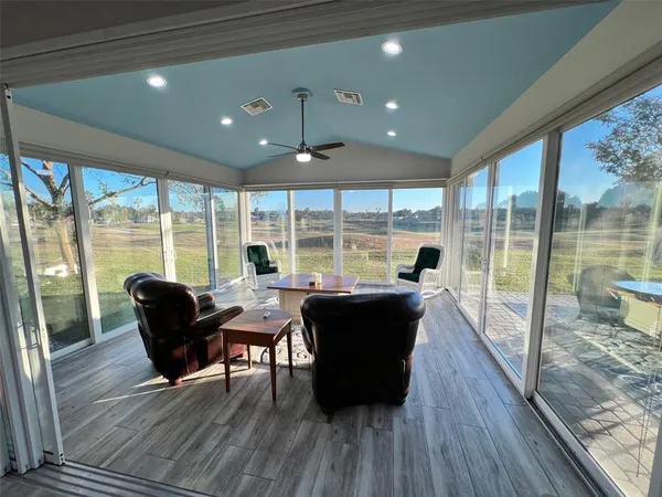 $359,999 | 9570 Southeast 136th Place, Summerfield, FL 34491