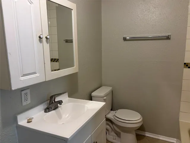 $2,000 | 2613 Avenue K, Galveston, TX 77550