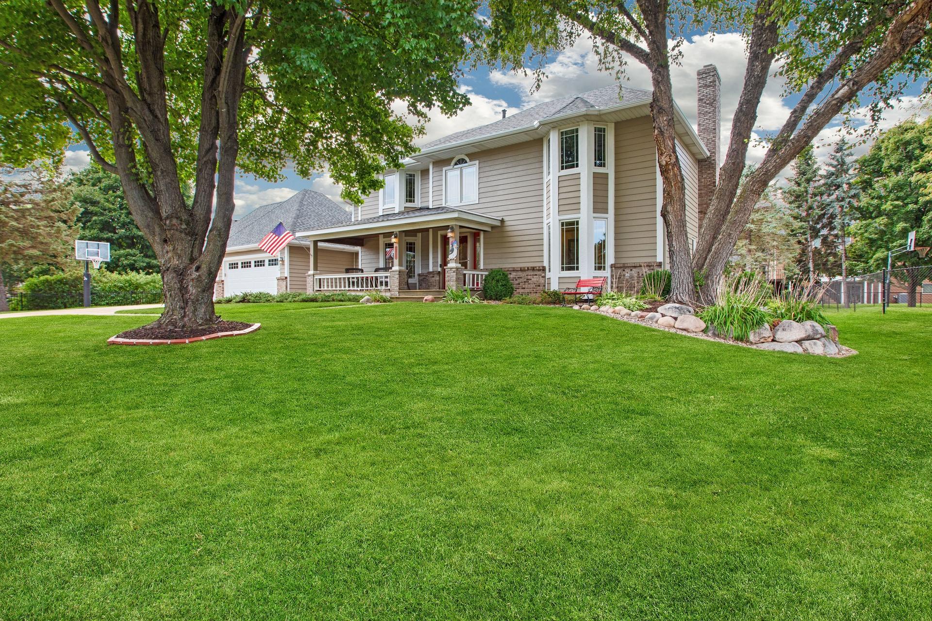 9224 Cornell Road Woodbury, MN 55125 - Photo 2 of 32 Gallery Image 2