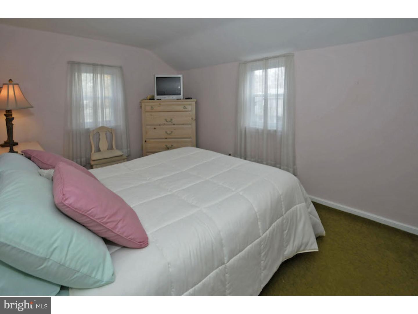 326 Garth Road Oreland, PA 19075 - Photo 9 of 13 Gallery Image 9