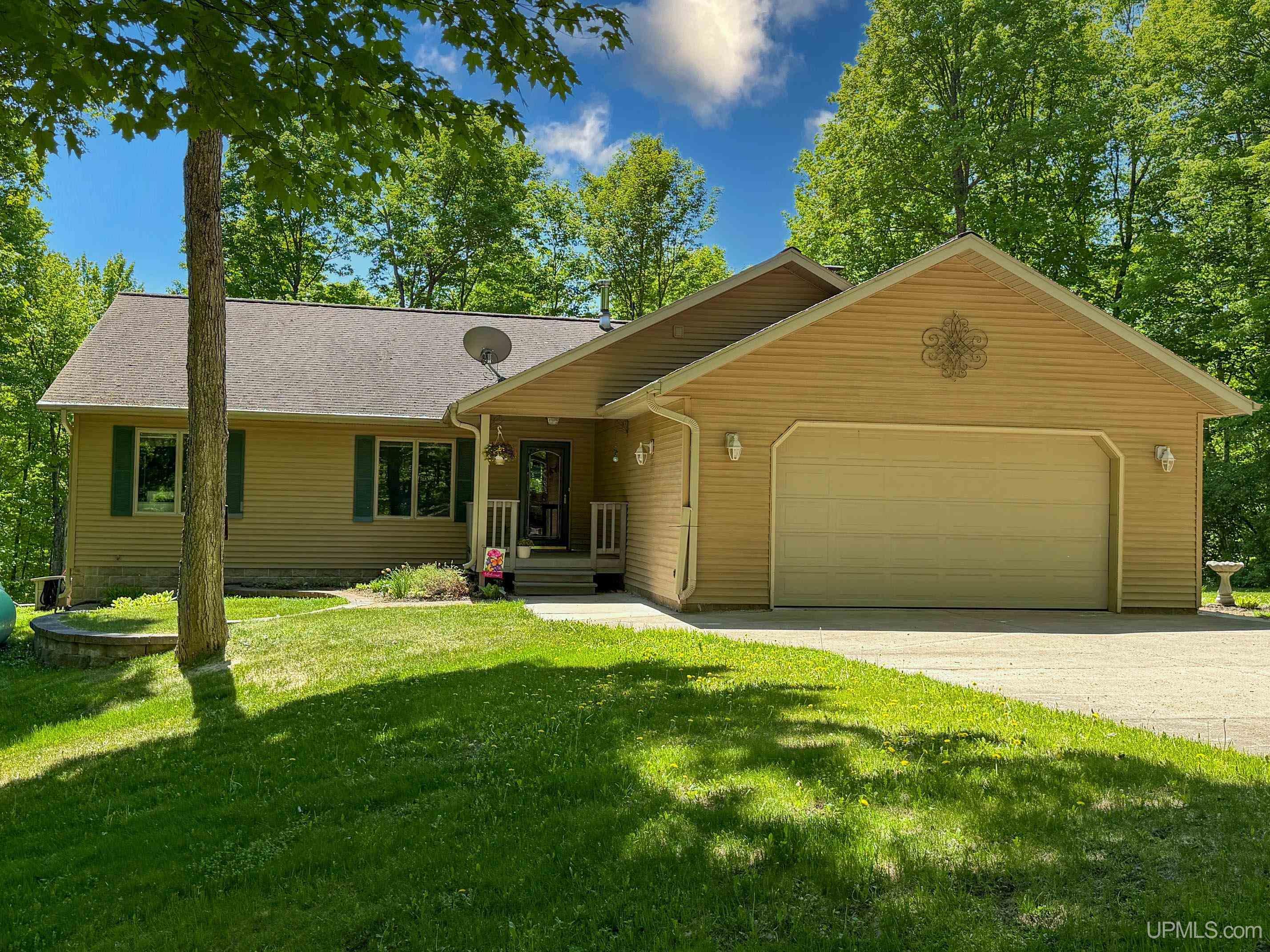 33 Tan Road Michigamme, MI 49861 - Photo 3 of 74