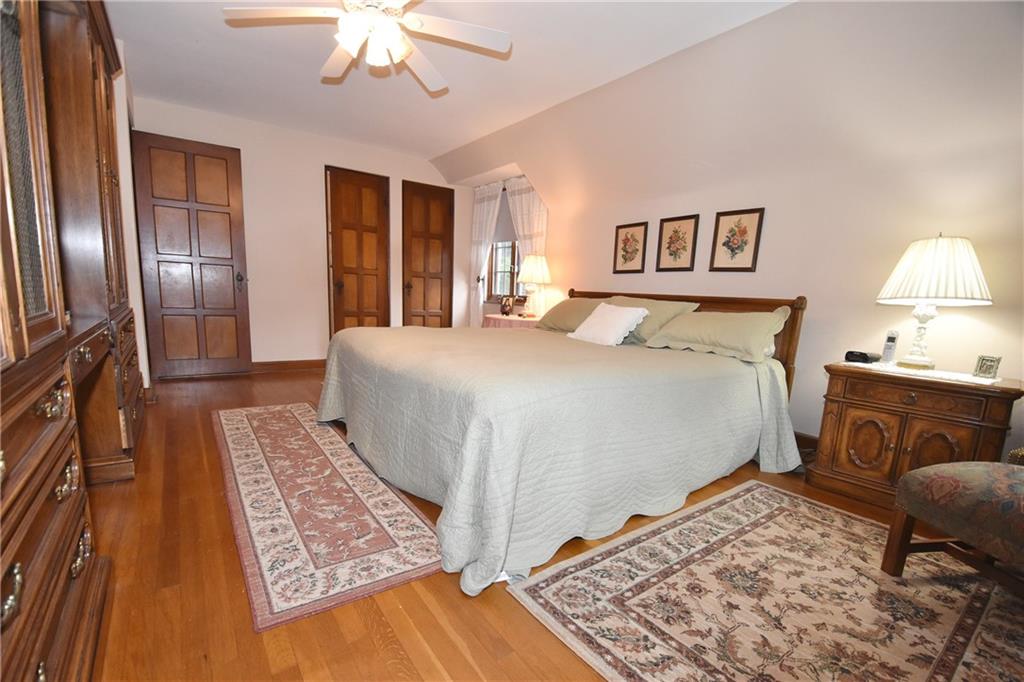 450 Arden Road Pittsburgh, PA 15216 - Photo 18 of 35 HARDWOOD FLOORS, PLENTY OF ROOM FOR LARGE FURNITURE!!!