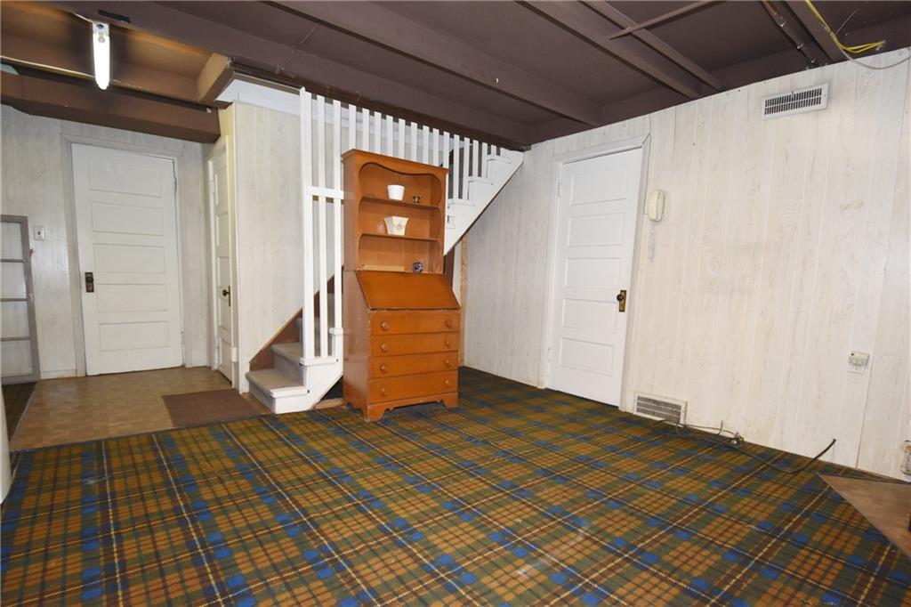 450 Arden Road Pittsburgh, PA 15216 - Photo 27 of 35 GAMEROOM WITH HUGE PANTRY!!!