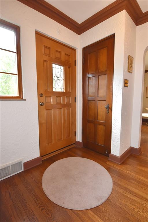 450 Arden Road Pittsburgh, PA 15216 - Photo 3 of 35 CENTER HALL WITH HARDWOOD FLOORS THROUGHOUT!!!