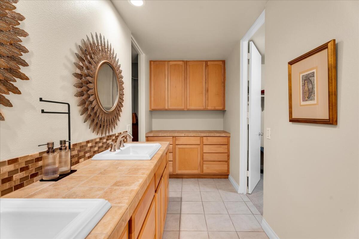 48901 Ave Anselmo La Quinta, CA 92253 - Photo 24 of 48 Amazing Storage