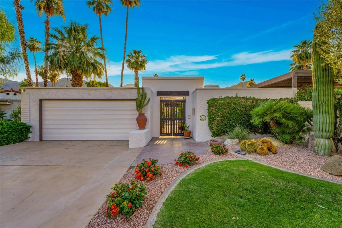 48901 Ave Anselmo La Quinta, CA 92253 - Photo 10 of 48 Front of home