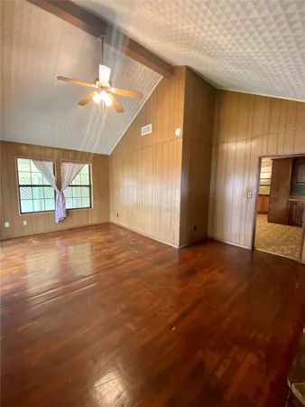 $1,300 | 611 Bolster Street, Baytown, TX 77520