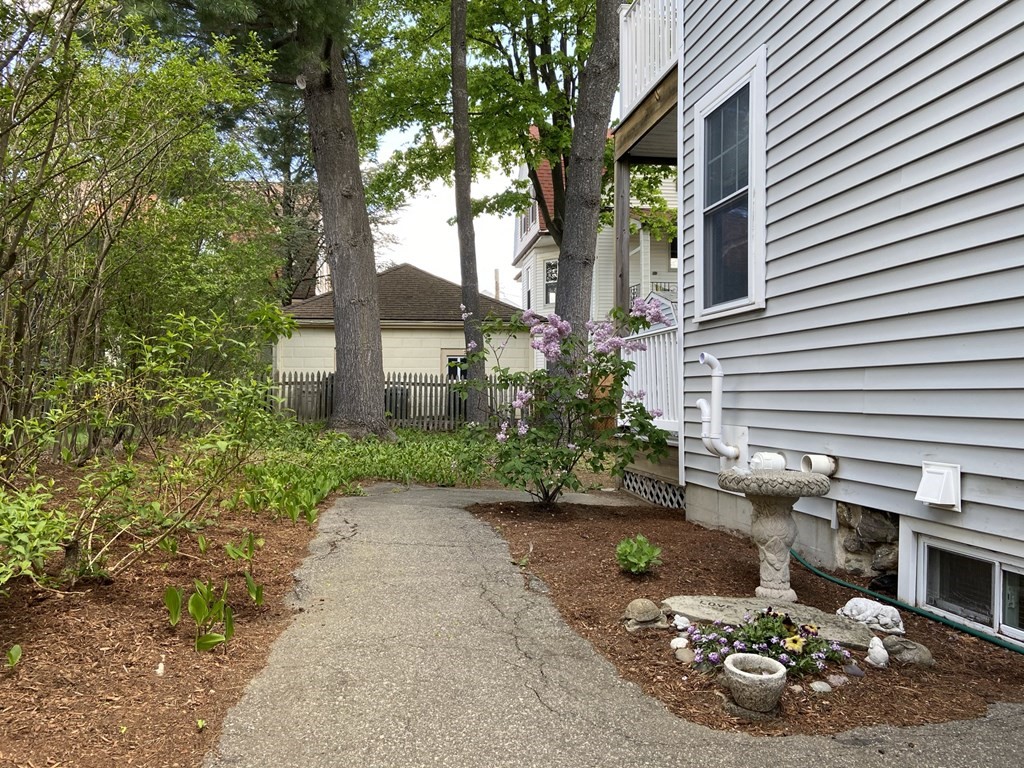 37 Upland Road, Unit 37 Watertown, MA 02472 - Photo 18 of 21 Gallery Image 18