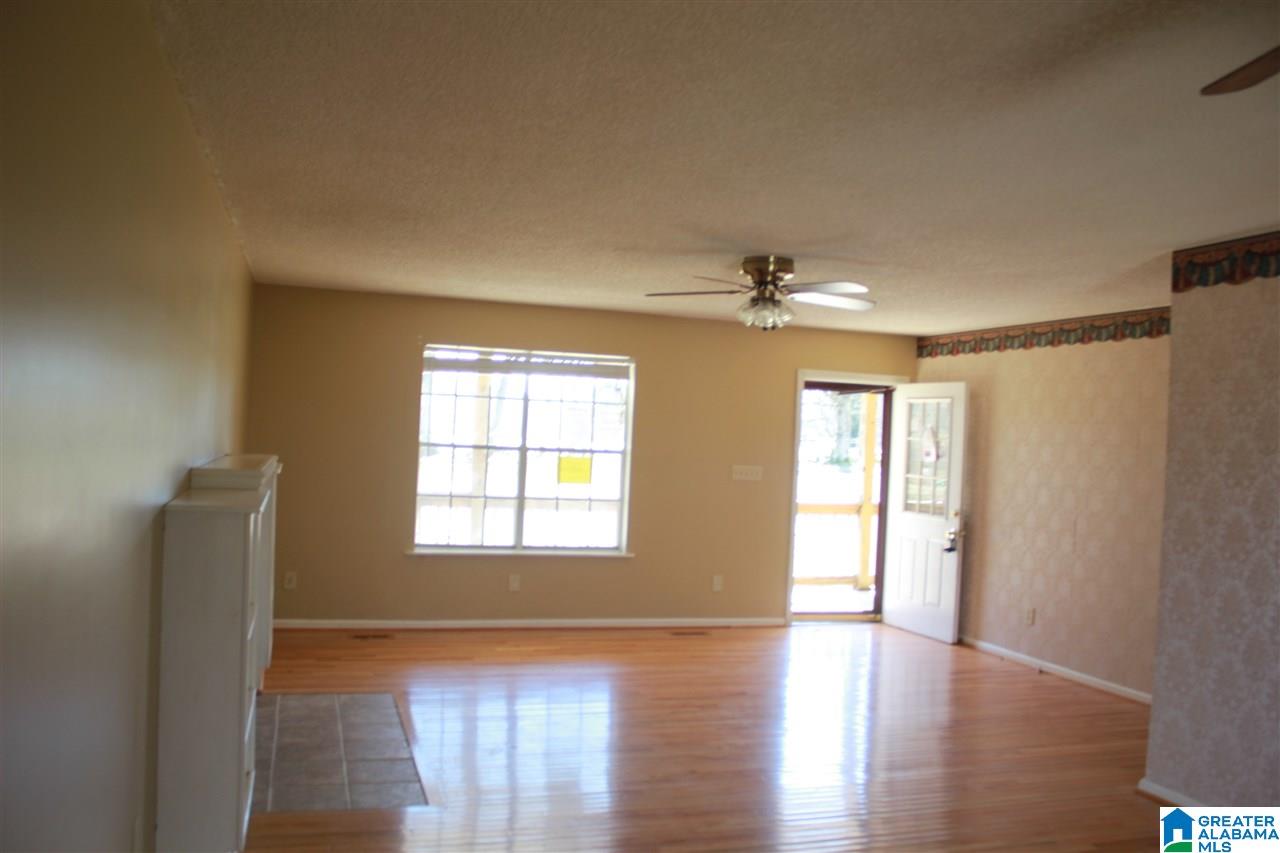540 Drake Avenue Bessemer, AL 35020 - Photo 8 of 18