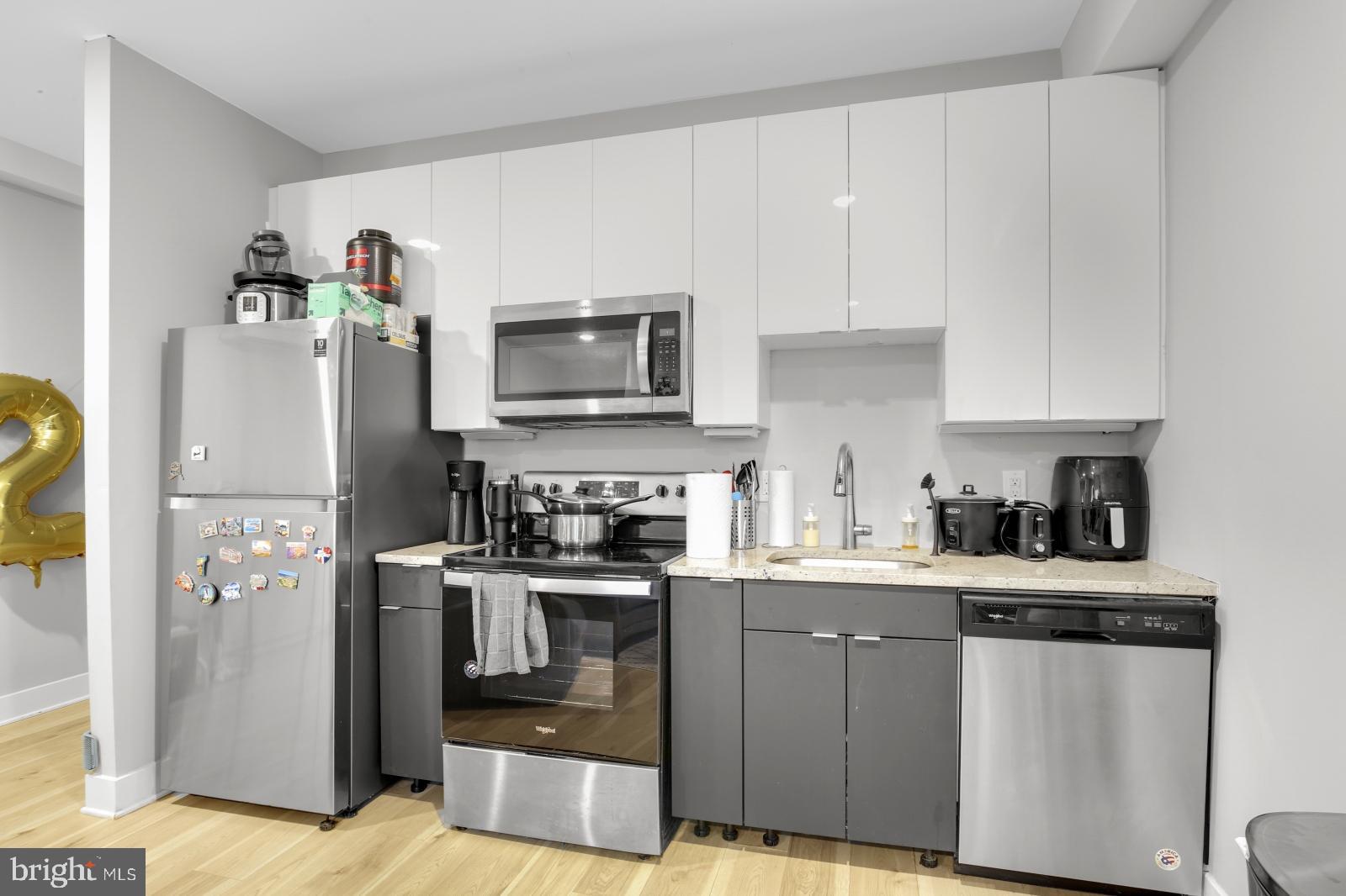 2150 North Front Street, Unit 4 Philadelphia, PA 19122 - Photo 5 of 17