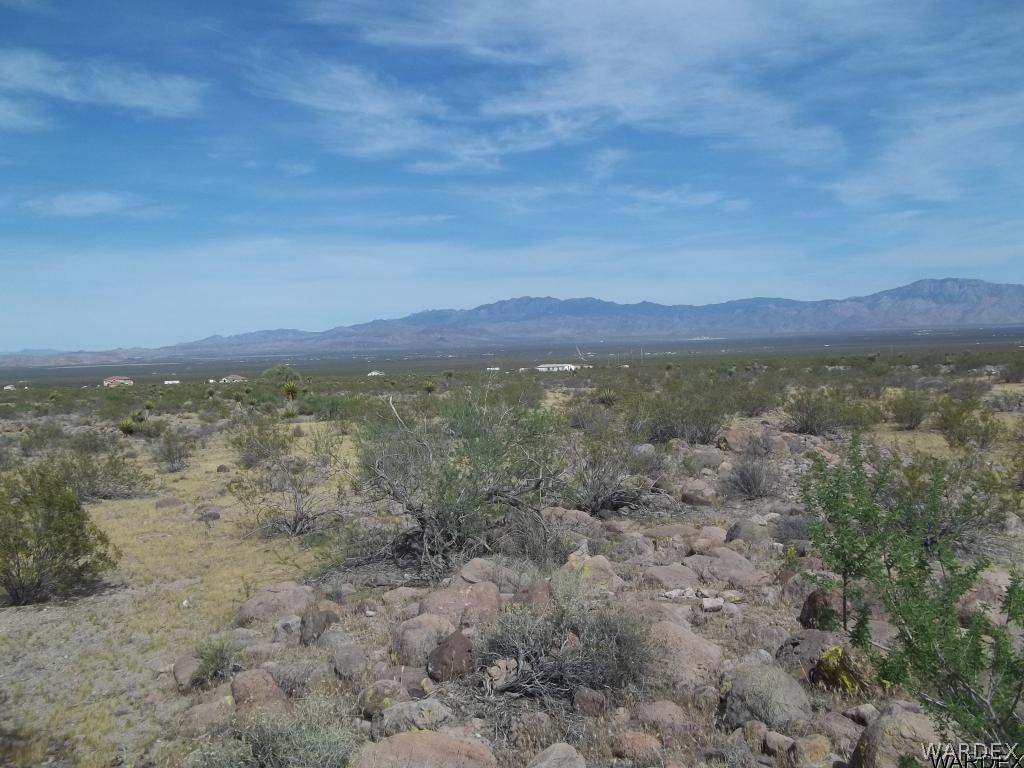5321 Topaz Road Golden Valley, AZ 86413 - Photo 7 of 10